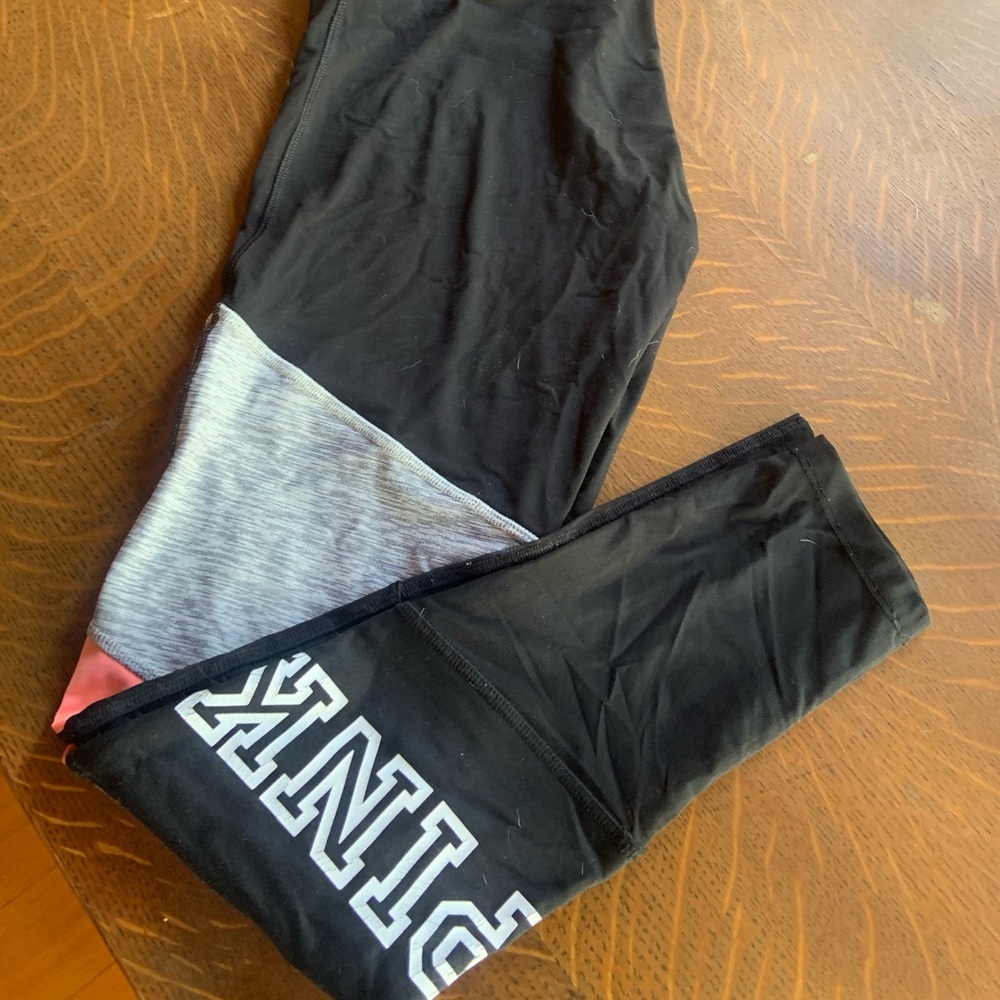 VICTORIAS SECRET ULTIMATE LEGGINGS